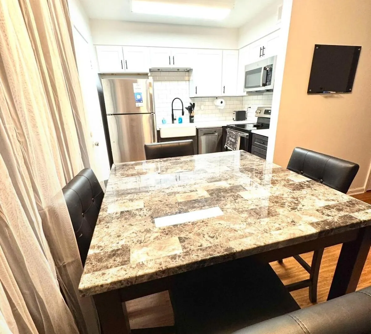 2Bedroom 1Bath Apartment Downtown ממפיס ארצות הברית